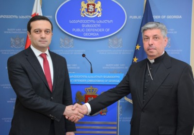 Public Defender Meets with Vatican Ambassador