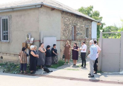 Public Defender Visits Villages Located Near Occupation Line