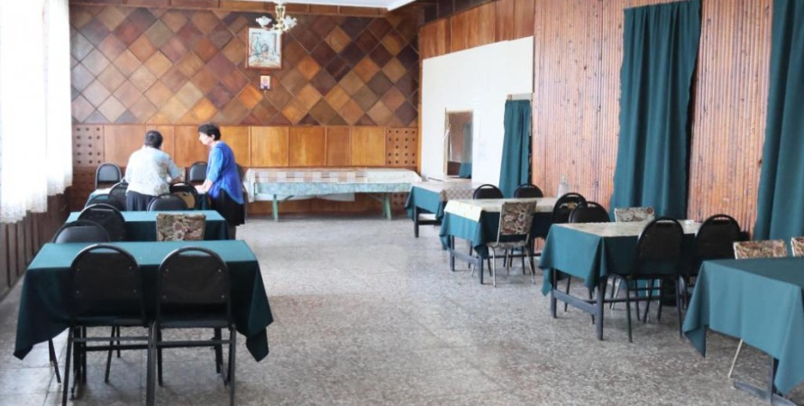 Public Defender Visits Soup Kitchens 