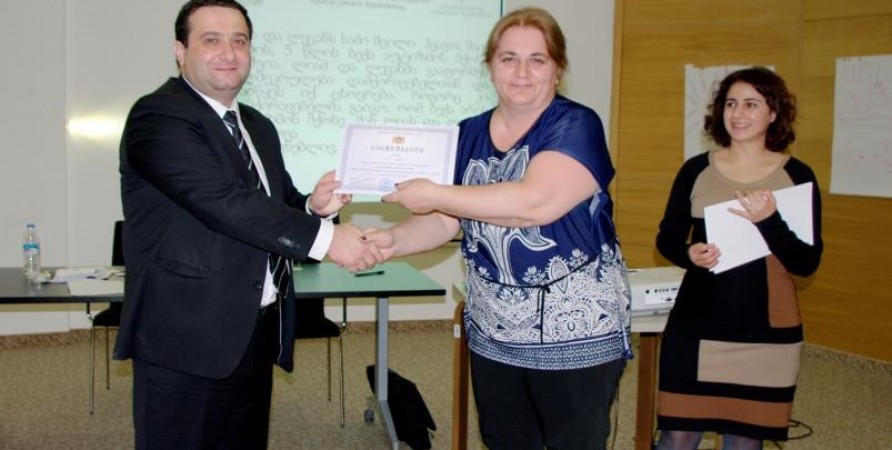 Human Rights Academy Holds Training for Teachers 