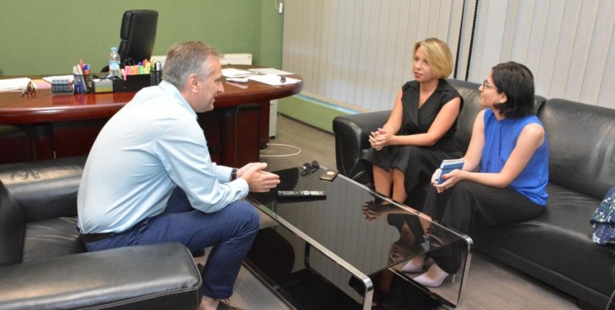 Public Defender Meets with Rustavi 2 Director and Journalists