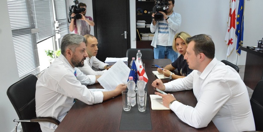Public Defender Meets with Former Director General of Rustavi 2