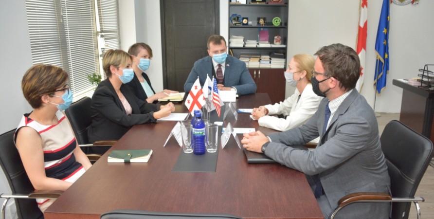 Meeting between Public Defender and U.S. Ambassador