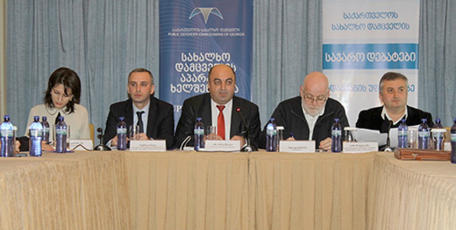 Information Atmosphere in Regions Densely Populated by National Minorities