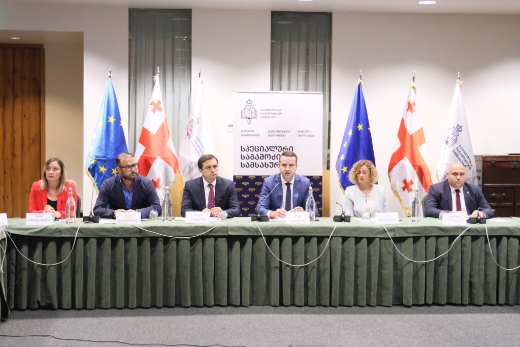 Faqat yalangoch erkaklar video